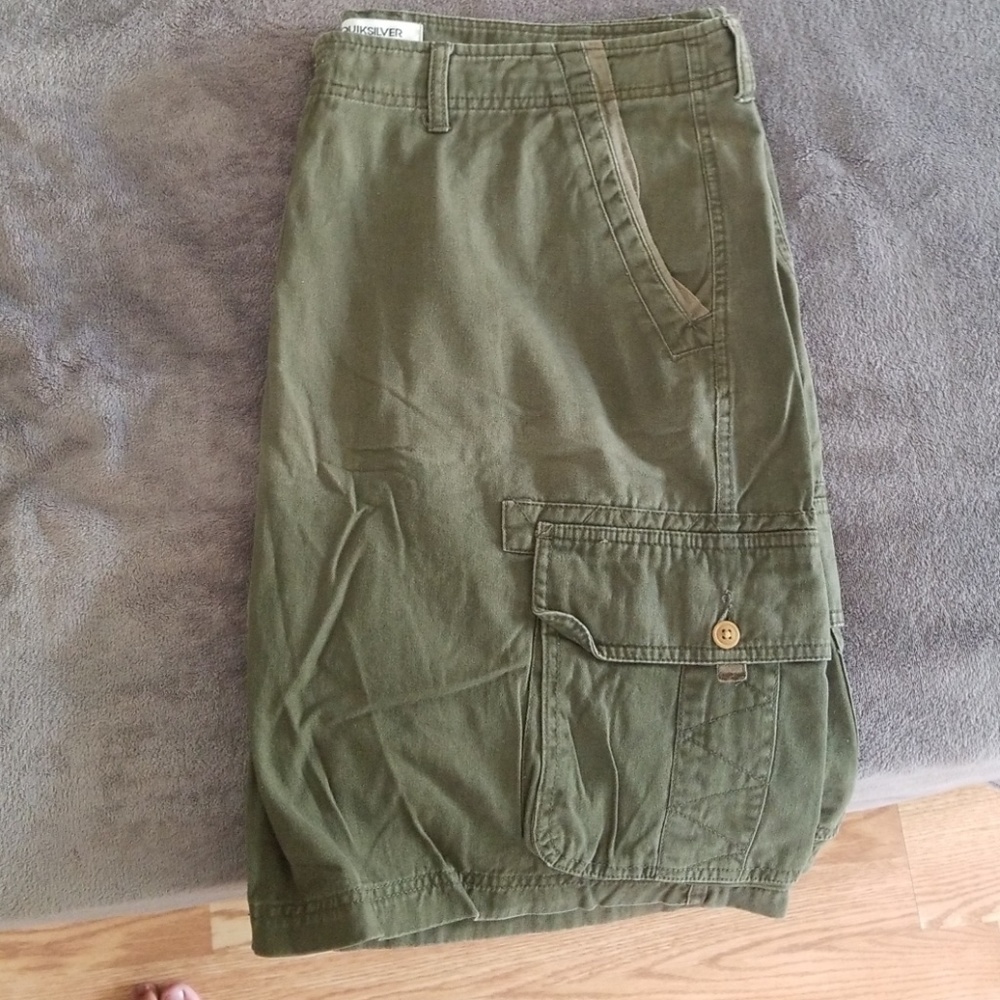 Quiksilver Army Green Cargo Shorts
